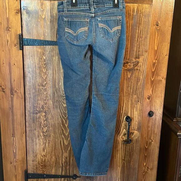 No Boundries Jeans    - Picture 3 of 8